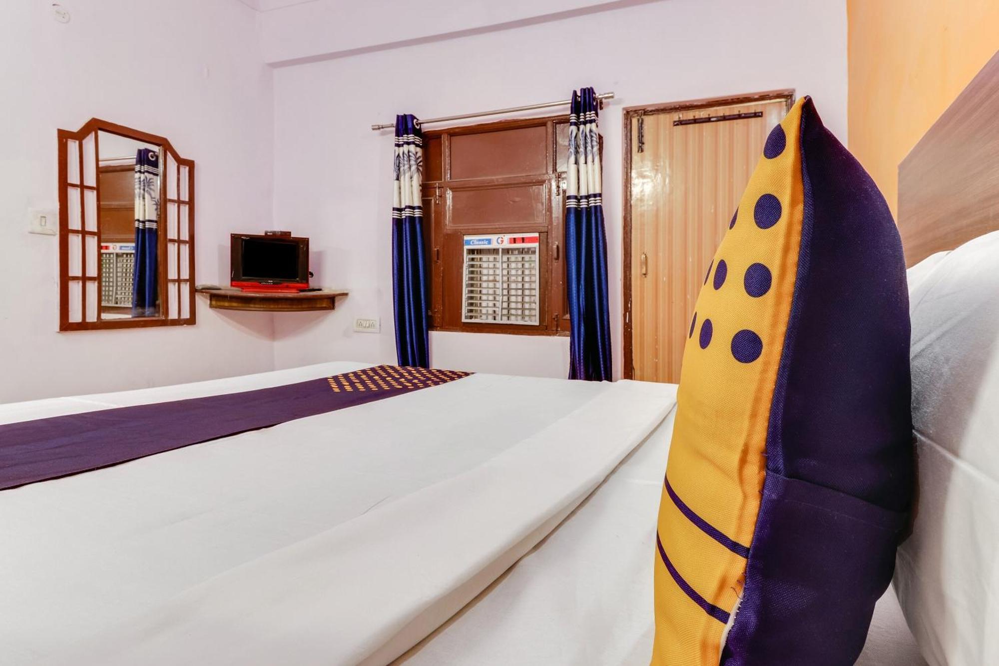 Hotel Bhaskar By Grb Ghaziabad Eksteriør billede